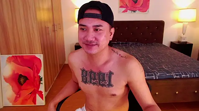 ExtraLarge_Ron live XXX chat