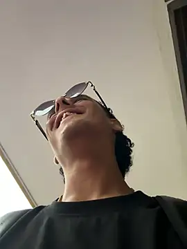 Maximo_Juli – Naživo XXX chat