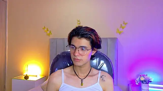 Derek_Sinn's Live XXX Chat