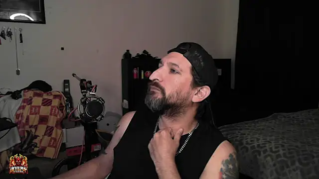 Chatroom XXX en direct de DevilPup75_