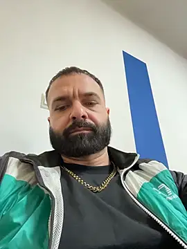 GipsyKingRo Chat XXX in diretta