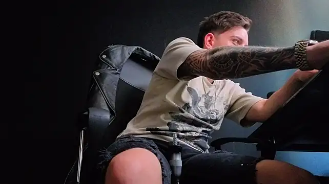 FelixStarkk – Naživo XXX chat