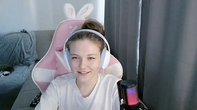 HelenMo0n Live XXX-chat