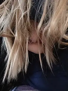 Danai222 – Naživo XXX chat