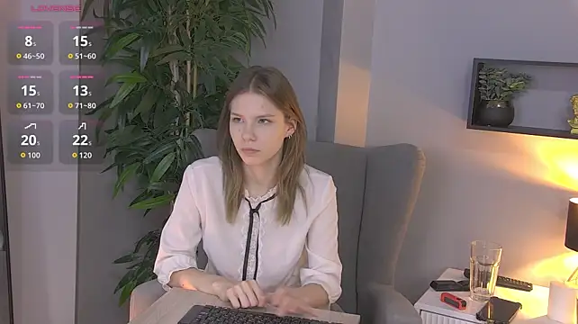 Ren_Lover_ Chat XXX in diretta