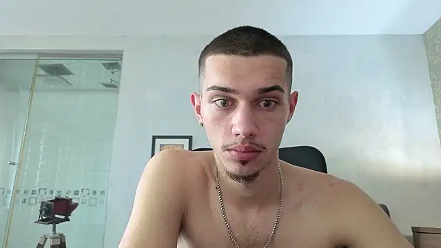 KaydenDrew's Live XXX Chat