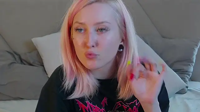 MarianeSun Chat XXX in diretta