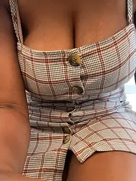 Chat XXX en directo de Millie246