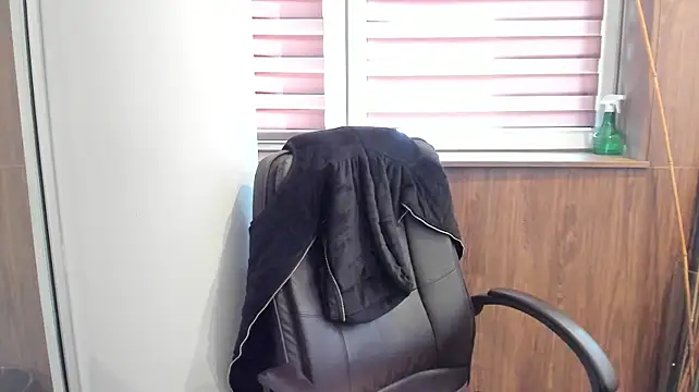 EllaWhisper Chat XXX in diretta
