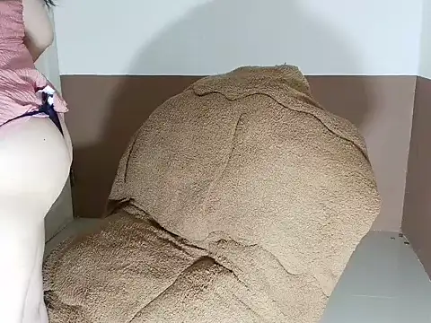 SweetAsianAss' Live XXX Chat
