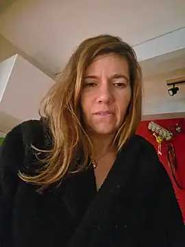 צ'אט XXX בשידור חי של Lina_lou4