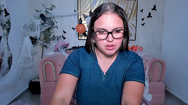Amelissecarpis Adlı Modelin Canlı XXX Sohbeti