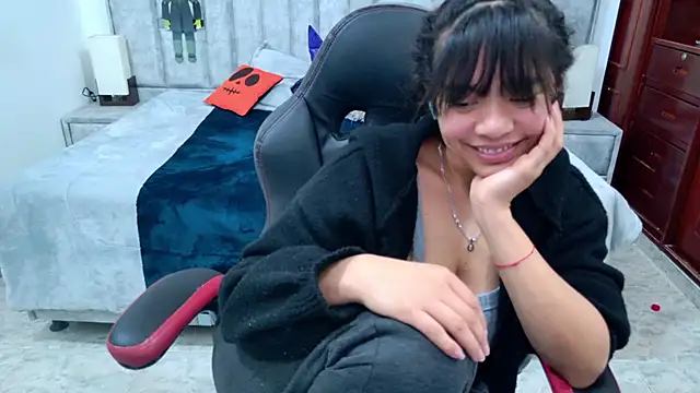 laureentt_ Chat XXX in diretta