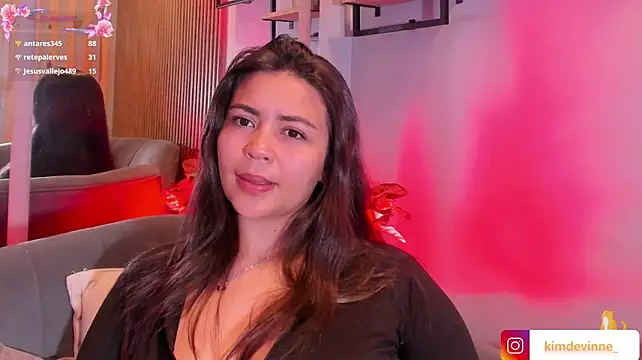KimDevinne Chat XXX in diretta