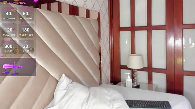 KaelSoft_ live XXX chat