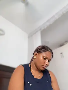madelltheebony's Live XXX Chat