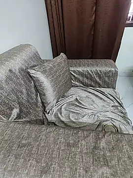 XXX chat uživo modela annu_delhi