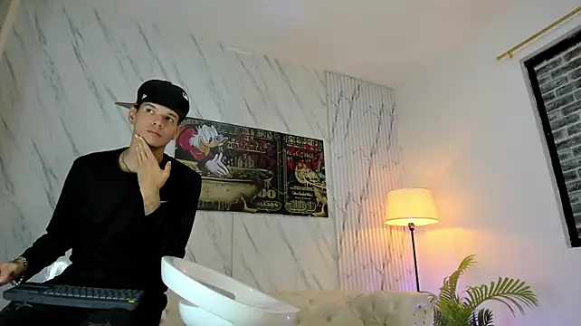 צ'אט XXX בשידור חי של COOL_BOYS2