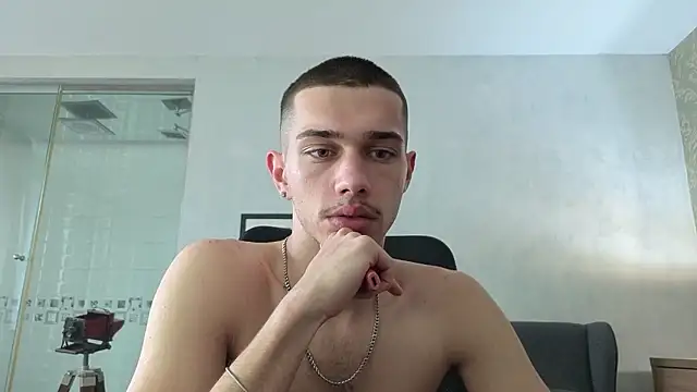 KaydenDrew's Live XXX Chat