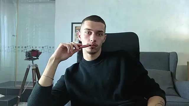 XXX chat uživo modela KaydenDrew
