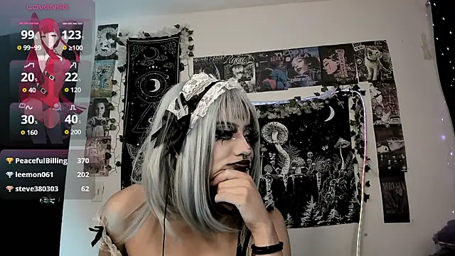 GothKitten666 Live XXX-Chat
