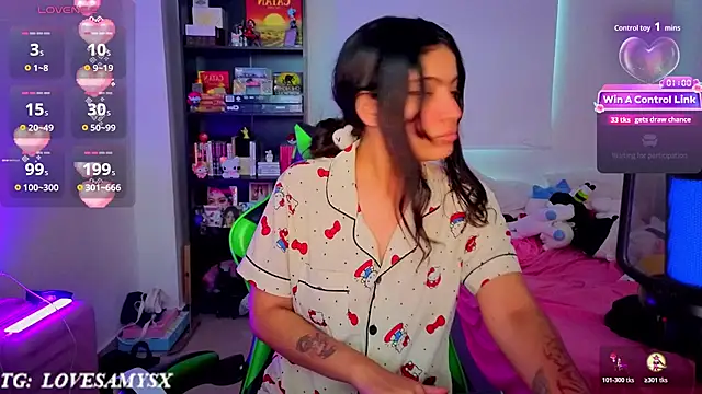 Lovelyamyy Chat XXX in diretta
