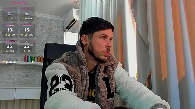 XXX chat uživo modela JonahShaw