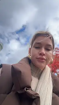Chat +18 de KikiWatson ao vivo