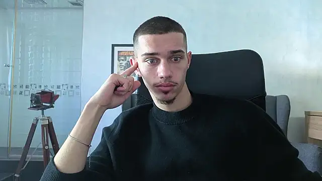 XXX chat uživo modela KaydenDrew