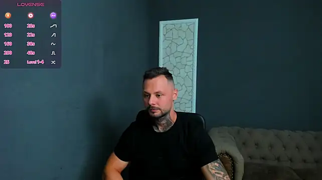 BrianHunts élő XXX-chatje