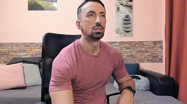 HotHunkTrainer Live XXX-Chat