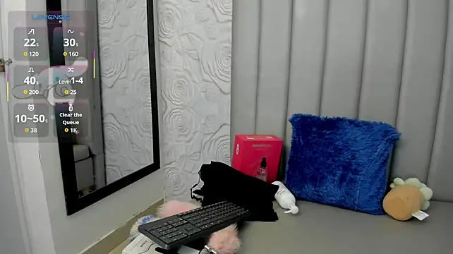 AlexaFoxy18 élő XXX-chatje