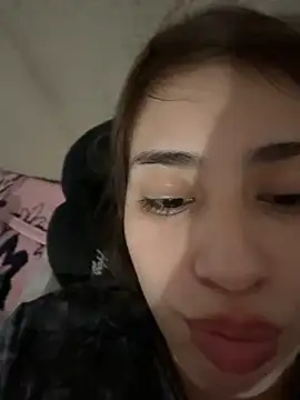 romyamo's Live XXX Chat