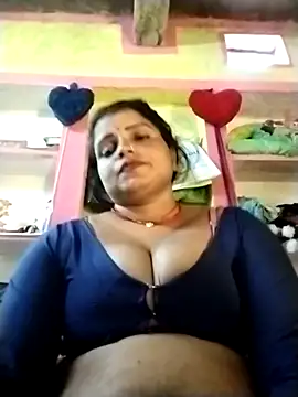Ravina_saxy Chat XXX in diretta