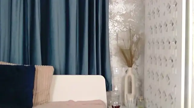 Živý XXX chat EmiMoore