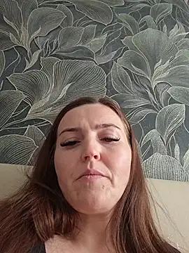 MilaMature Chat XXX in diretta