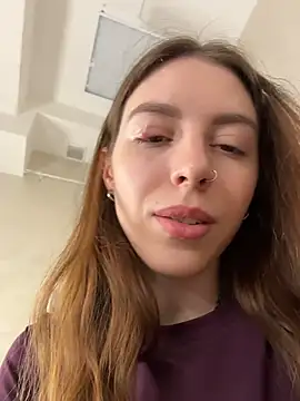Lolya_ live XXX chat
