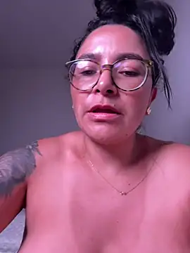 sophie_1_'s Live XXX Chat