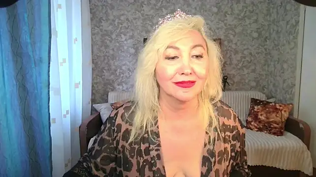 LadyKriss live XXX chat