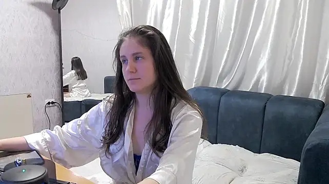 Holliy_Cooper Chat XXX live