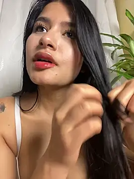 andrea_gomes_ Adlı Modelin Canlı XXX Sohbeti