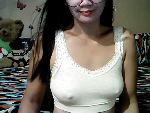 Chatroom XXX en direct de Mia_Rein
