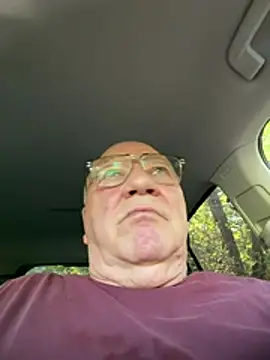 צ'אט XXX בשידור חי של biggandybig