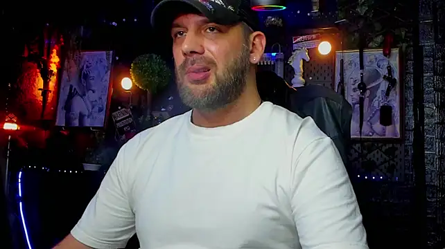 LexHardy live XXX chat