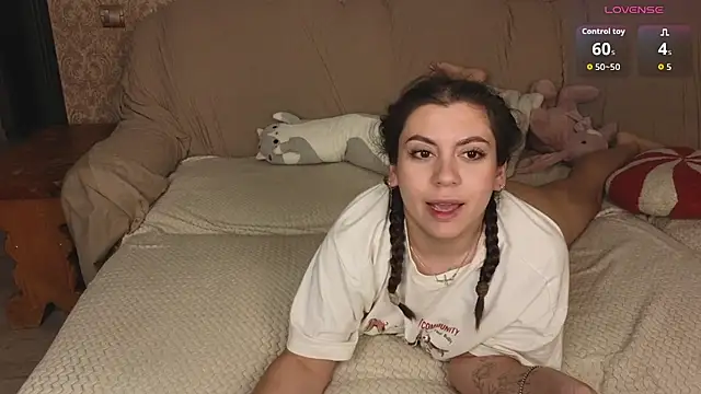 Lilihere_ Chat XXX in diretta