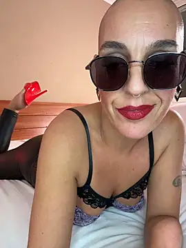 emprexkala Adlı Modelin Canlı XXX Sohbeti