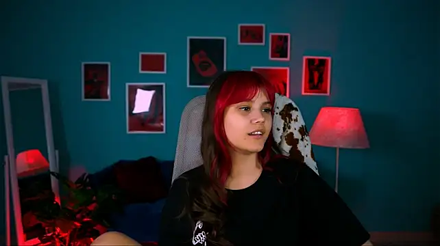 EvaThopsonn Live XXX chat