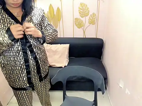 Asian_jamaica's Live XXX Chat
