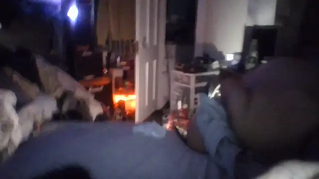 Pertunjukan Kamera Web YungLove67