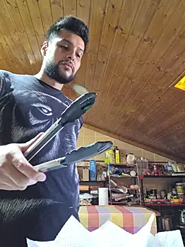 XXX chat uživo modela CRATOS69